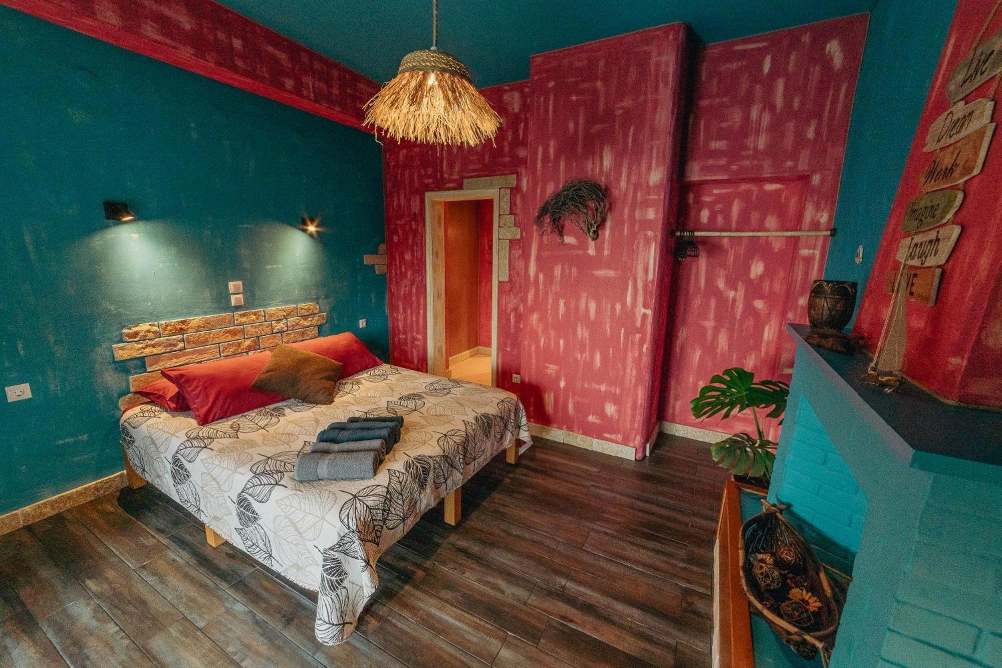 Antares Boutique Guesthouse Perama  Exterior foto